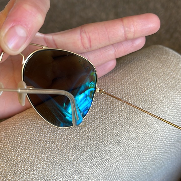 Rayban Polarized large aviators matte gold and blue flash - Picture 6 of 14